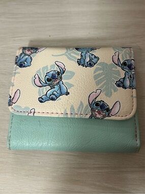Loungefly Stitch Wallet